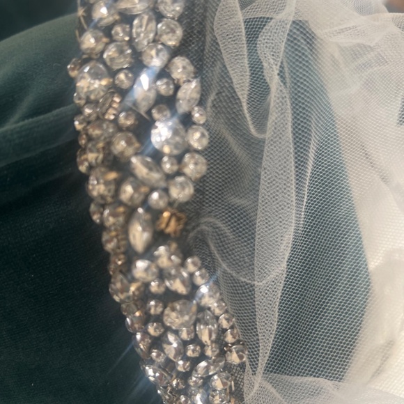 1920s Vintage Style Wedding Veil with 9 foot Cathedral Train - Picture 7 of 8